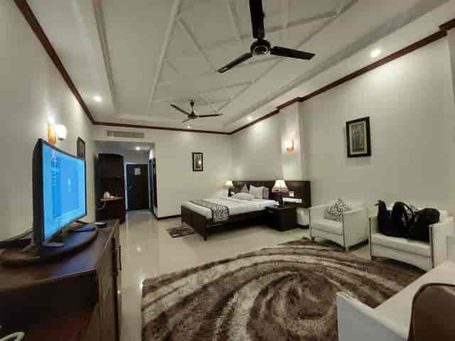 Hotel Blue Sapphire - >Hoseah Kabuku</a>