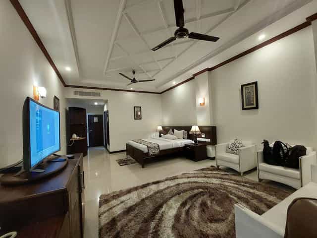 Hotel Blue Sapphire - >Hoseah Kabuku</a>