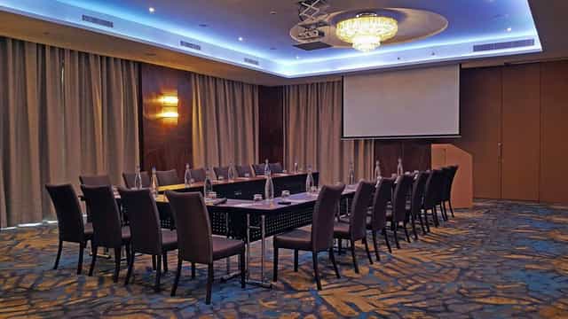 TZ Venue boardroom, horseshoe layout, corporate meeting, executive event