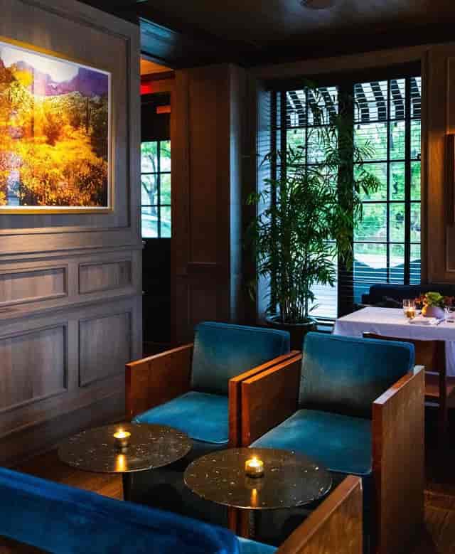 Austin bar, intimate event, corporate meeting