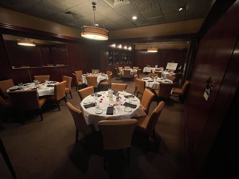 Sullivan's Steakhouse private dining room, corporate event, banquet
