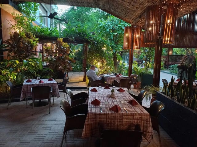 Ristorante Bella Napoli outdoor dining, private events, rehearsal dinner