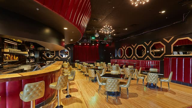 Cocktail bar