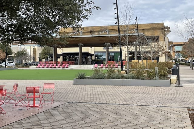 Hill Country Galleria lawn event venue, covered pavilion, outdoor event rentals.