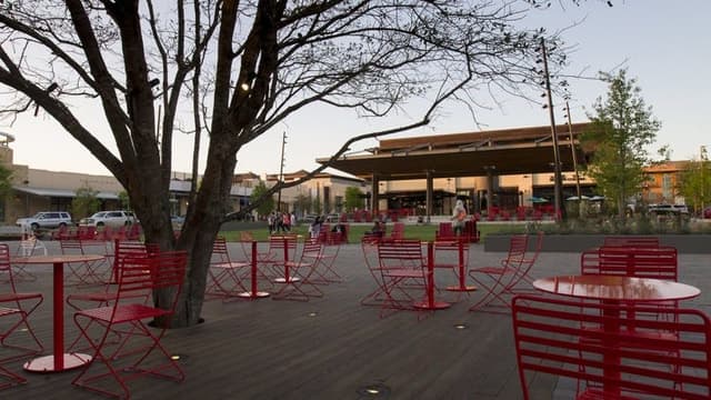 Central Plaza Lawn