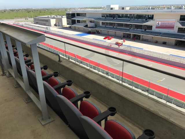 Main Grandstand Suites