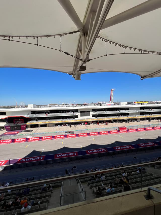 Main Grandstand Suites