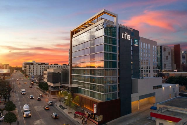 Otis Ballroom Austin, Autograph Collection sunset event venue