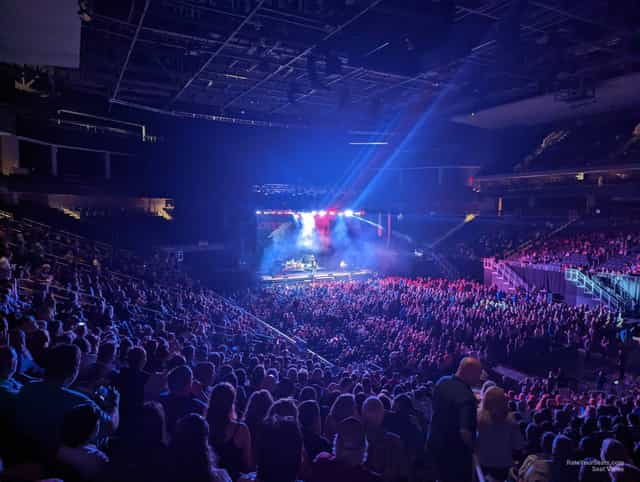 Dell Technologies Club Moody Center concert lighting