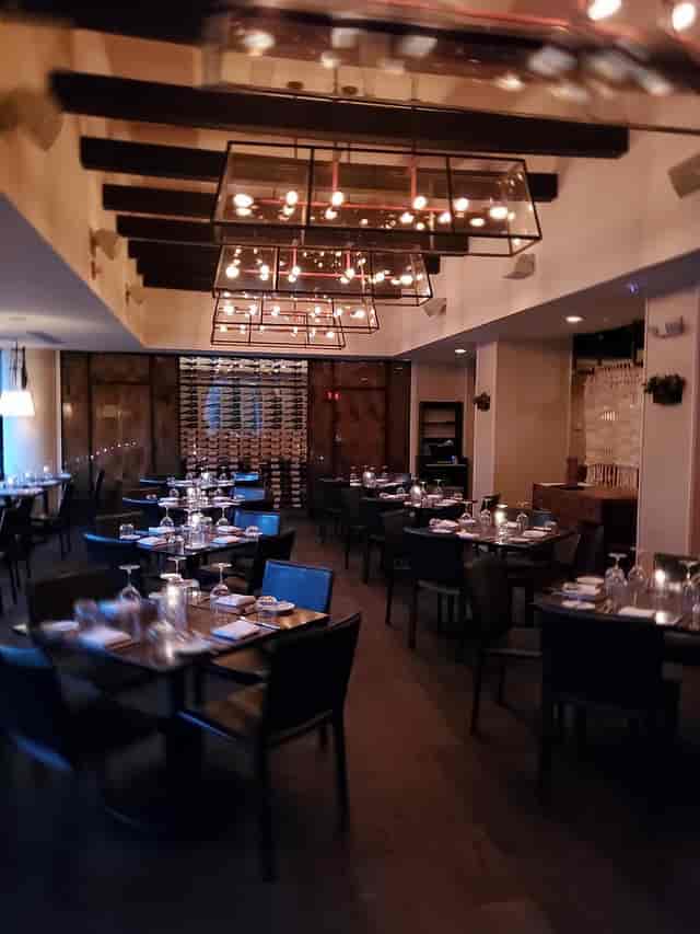Scarpetta Table 90: upscale event dining, corporate venue