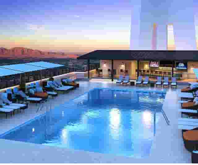 WET24 Adult Pool & Bar