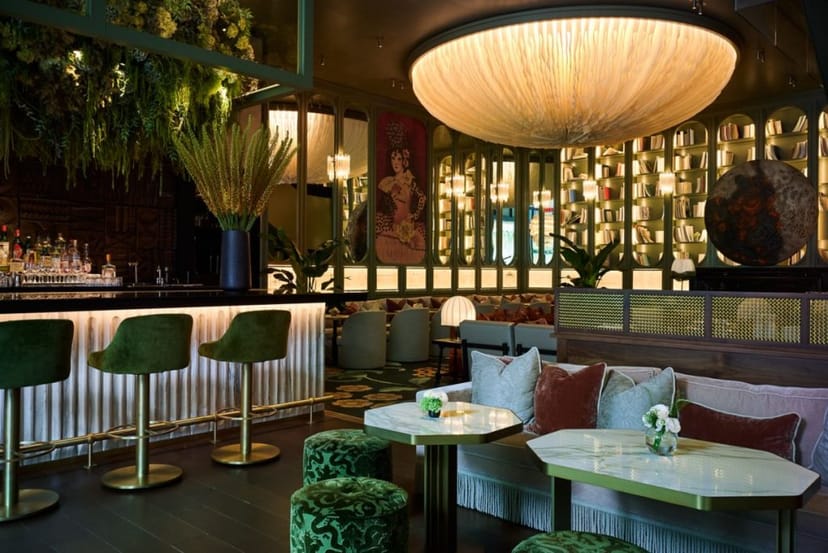 Bazaar lounge, cocktail reception, luxury event