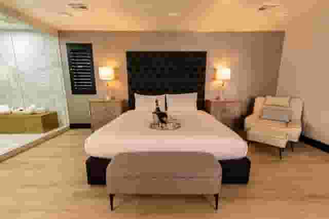 Entire hotel