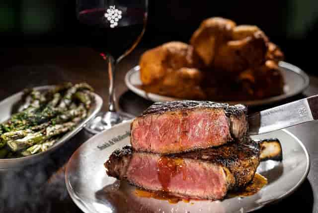Smith & Wollensky Middlesex Room corporate steak dinner