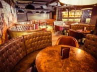 Pubs & Bars