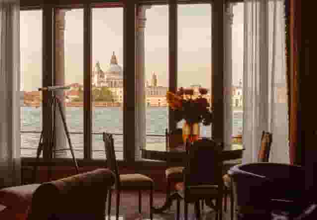 Venetian room