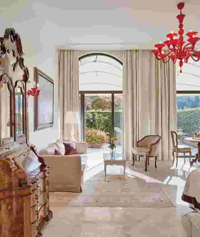 Venetian room