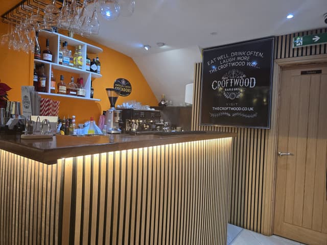 Croftwood Bar & Grill