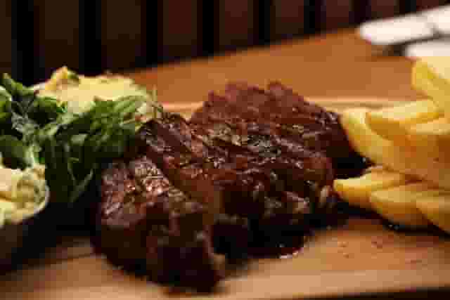 Croftwood Bar & Grill