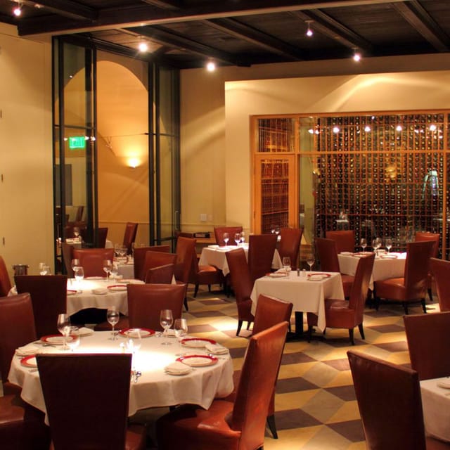 Delmonico's private dining, steakhouse, corporate event