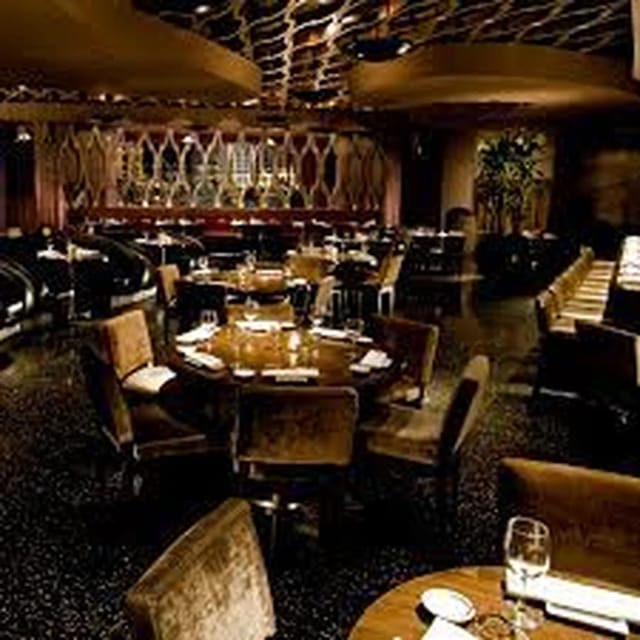 Koi Restaurant private dining, intimate event, celebratory occasion