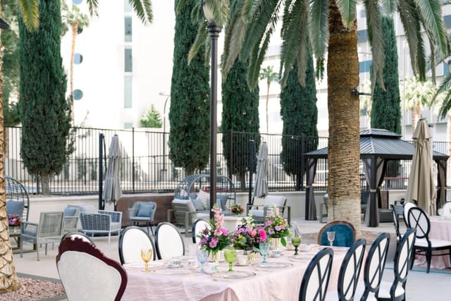 Stirling Club Veranda: Elegant Patio Wedding Reception Venue