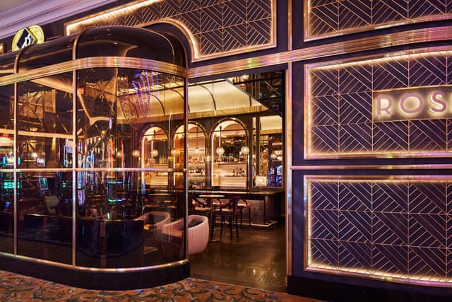 Cocktail Lounge