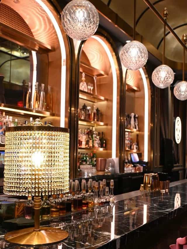 Rosina Cocktail Lounge: Elegant bar, upscale event, networking.