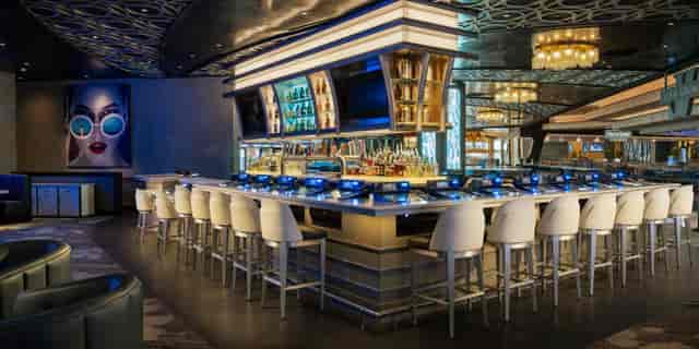 View Lounge - The STRAT Hotel, Casino ...