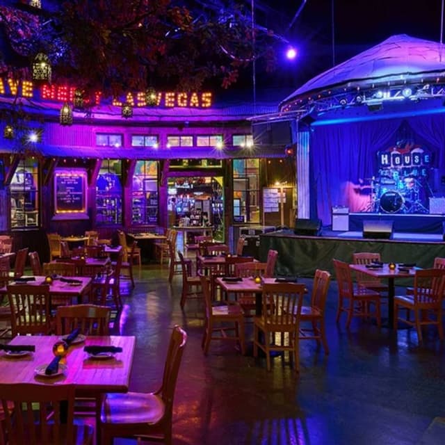 Courtyard Restaurant