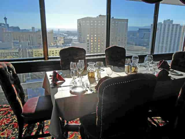 Elegant event table, city view, corporate dinner
