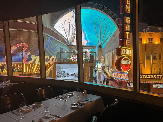 Oscar's Steakhouse private dining Fremont St event