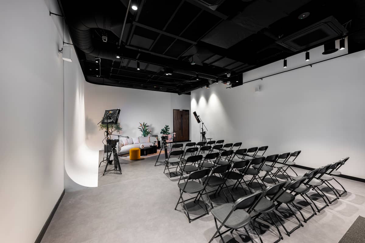 The Frame | Qube Elephant Lounge & Bar