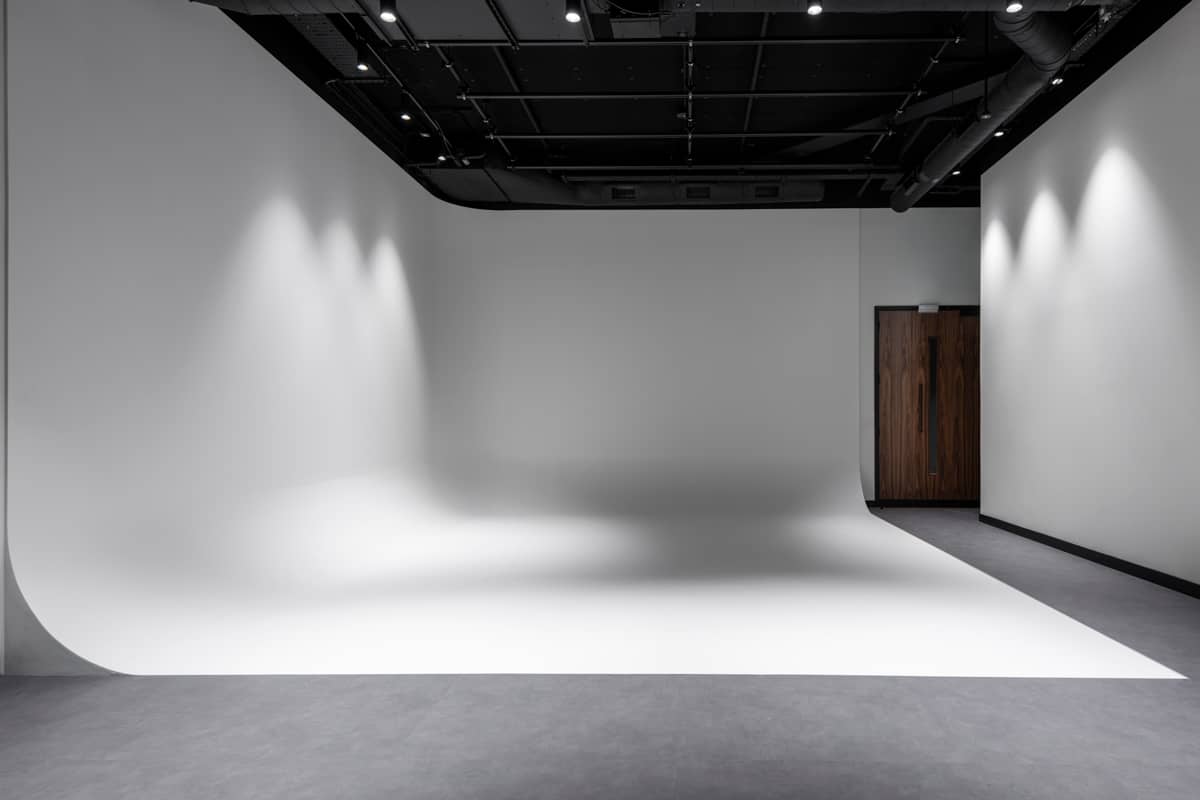 The Frame | Qube Elephant Lounge & Bar