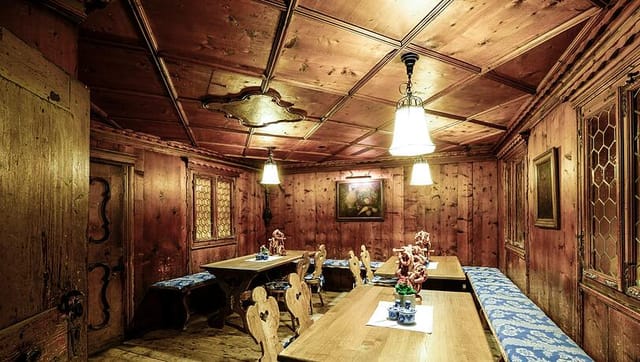 Rustic private dining room, corporate events, team building