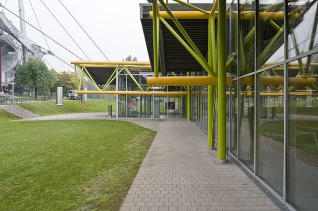 Werner-von-Linde Hall
