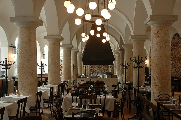 Brenner restaurant event space, columns, natural light, wedding, corporate