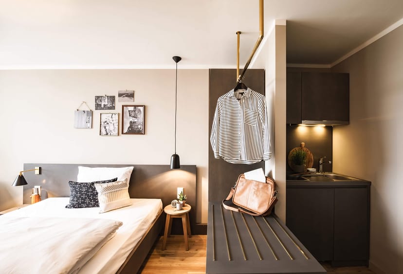 München Suite Kitchenette Event Retreat