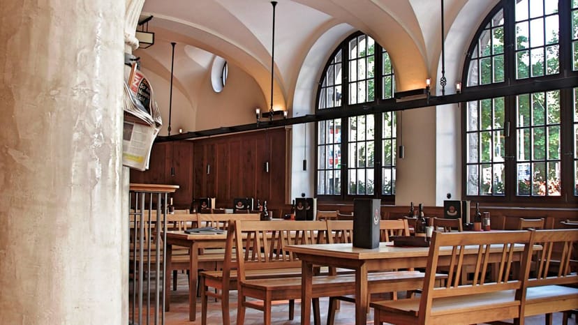 Paulaner Brauhaus banquet, natural light, event space