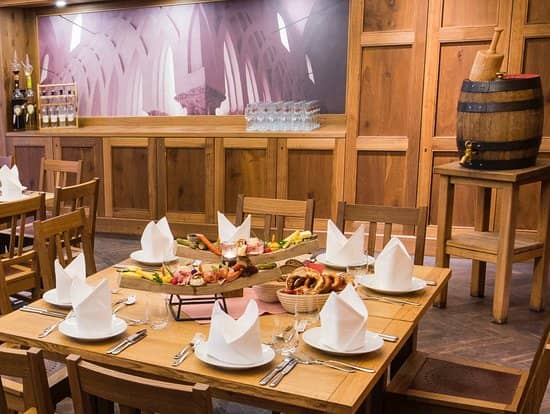 Kapuzinerstube banquet, rustic, corporate event