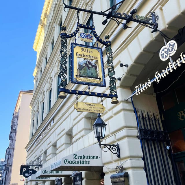Biergarten im Innenhof