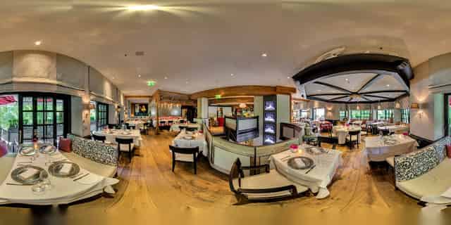 Lounge Bar