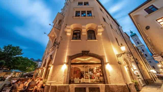 Markt Salon
