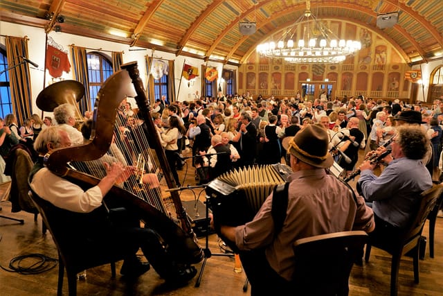 Hofbräuhaus concert, brass band, gala, Munich event