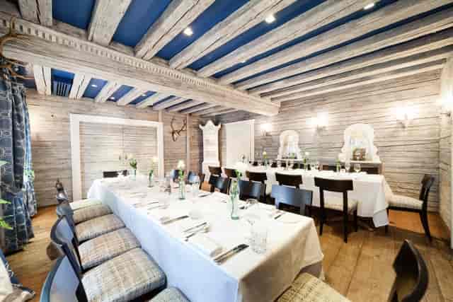Spatenhaus private dining, rustic banquet table, corporate event