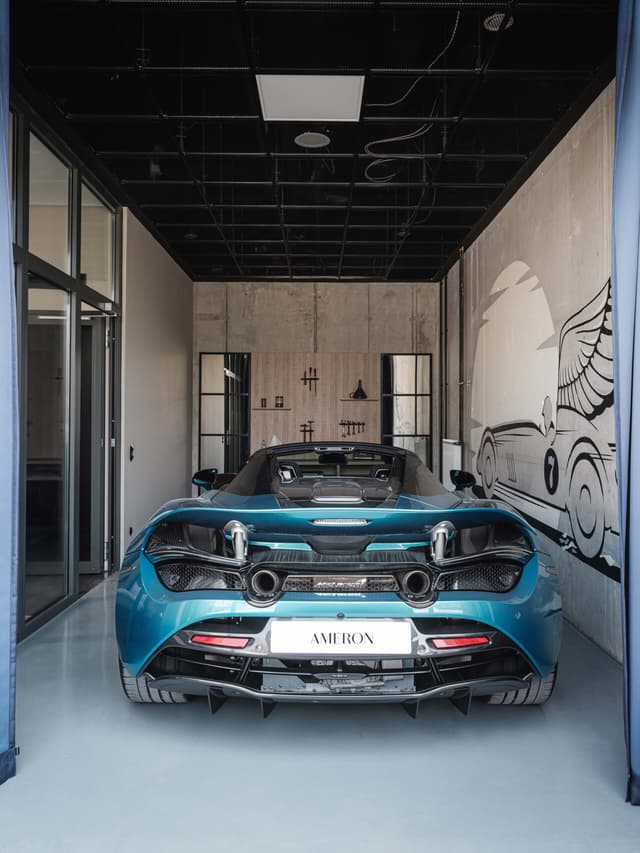 Car & Bike Studios