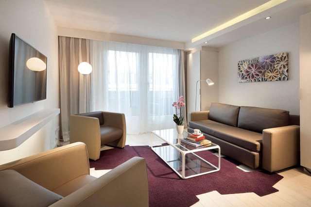 Eurostars Book Hotel suite, modern, business meeting