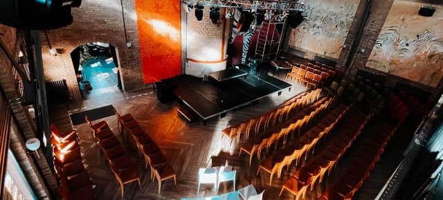 Kesselhaus function room, brick, stage, performance, conference