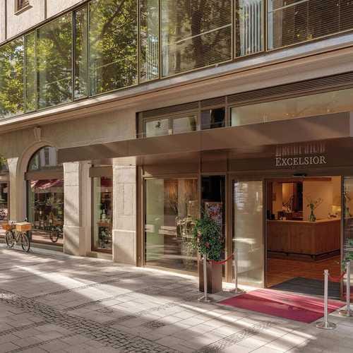 Excelsior Hotel event venue, upscale, classic lobby