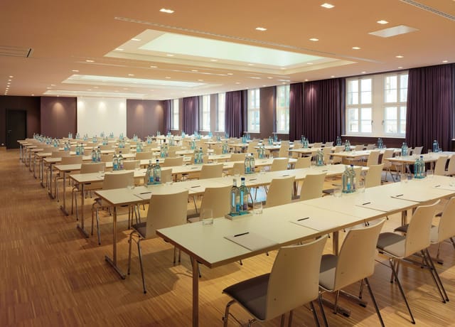 HYPERION Hotel Munich conference setup, classic lecture style